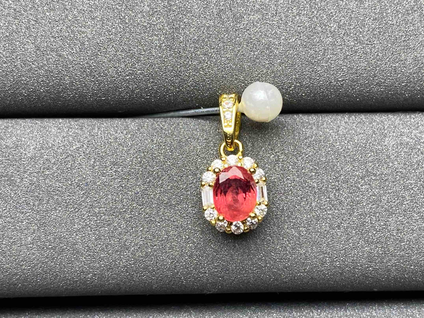 A1322 Red Sapphire Pendant