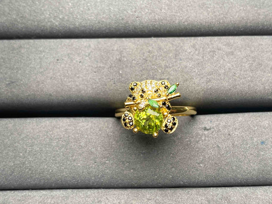 A13251 Peridot Ring
