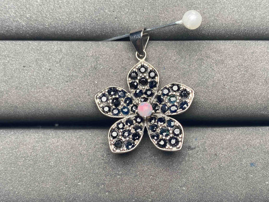 A13258 Sapphire Pendant