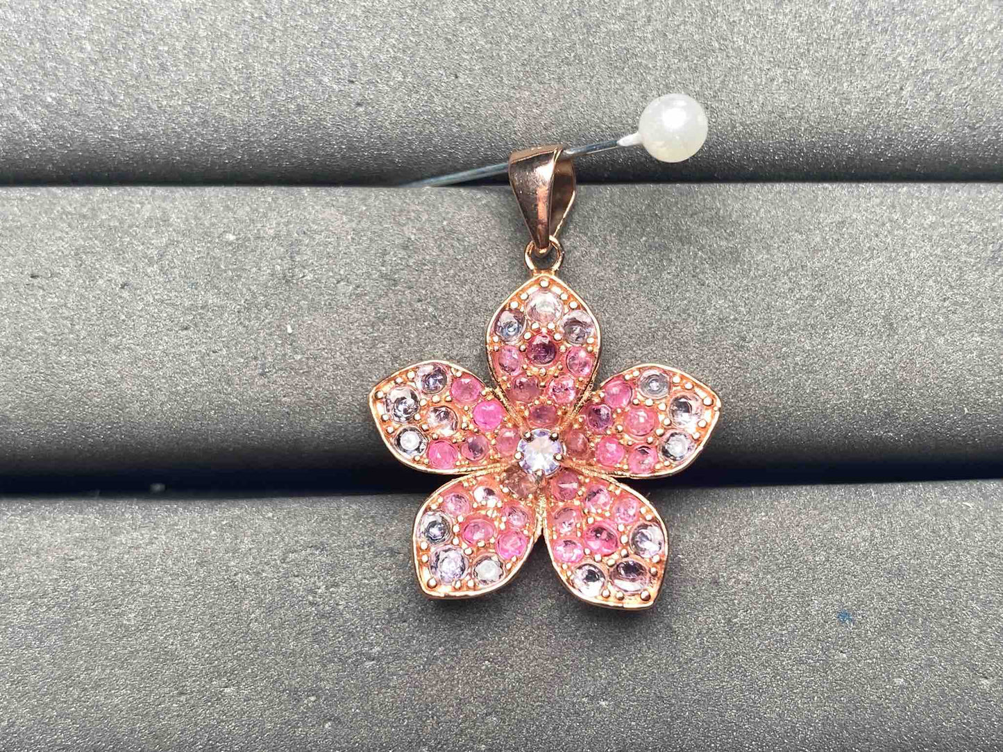 A13259 Sapphire Pendant