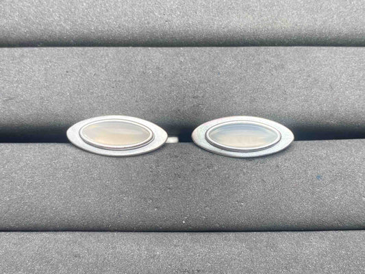 A13333 White agate Earrings