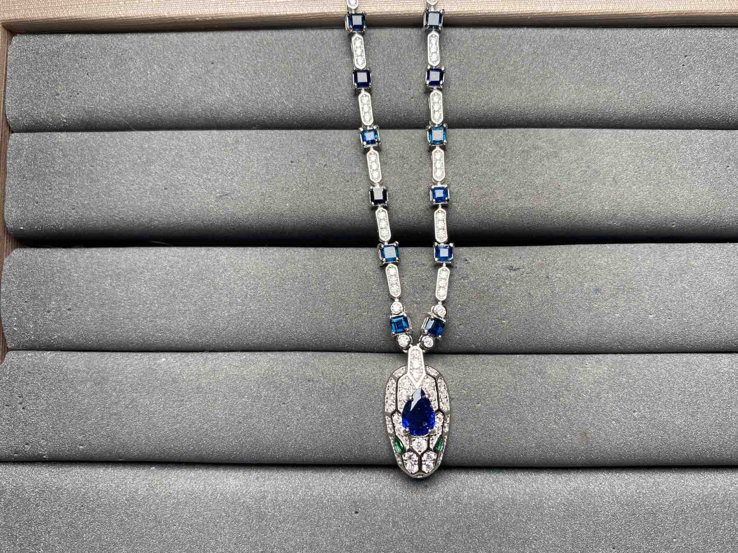 A13362 Sapphire Necklace