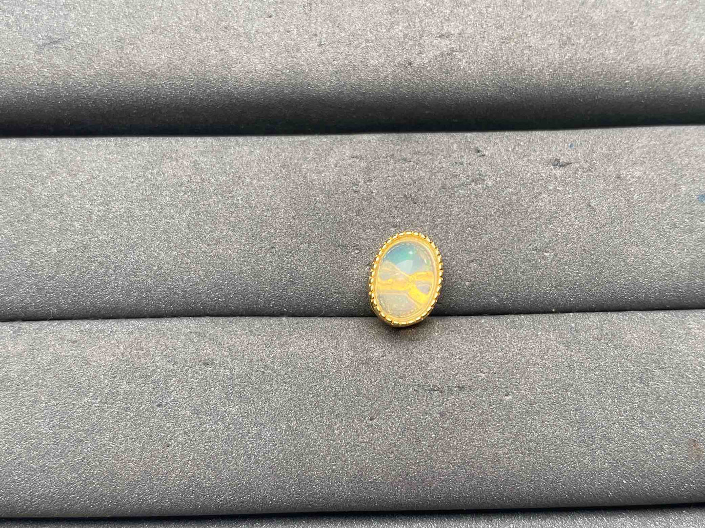A13391 Opal Pendant