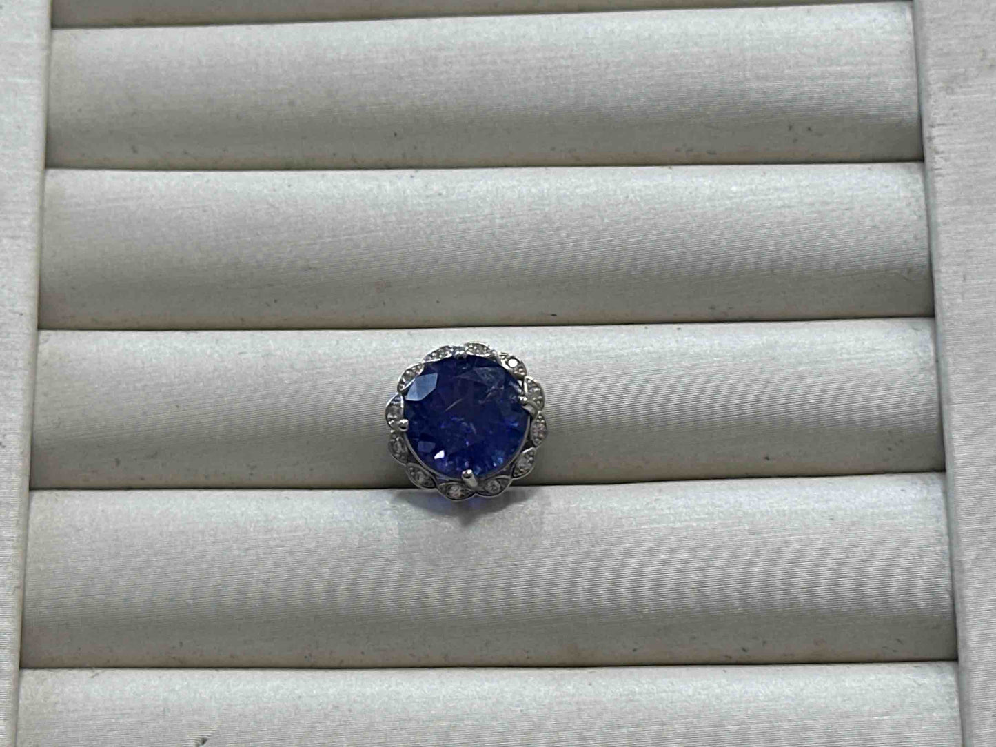 A13423 Tanzanite Pendant