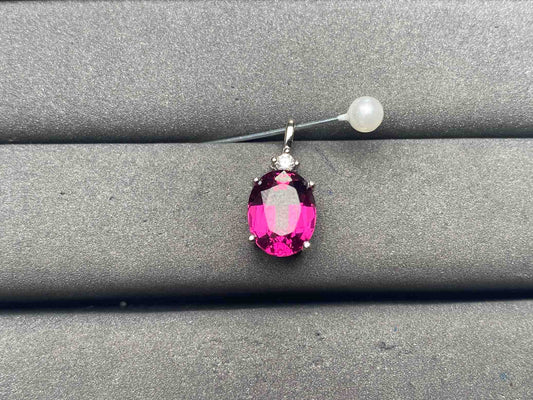 A13437 Garnet Pendant