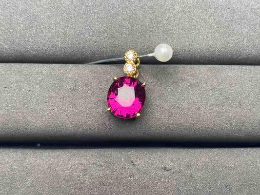 A13439 Garnet Pendant
