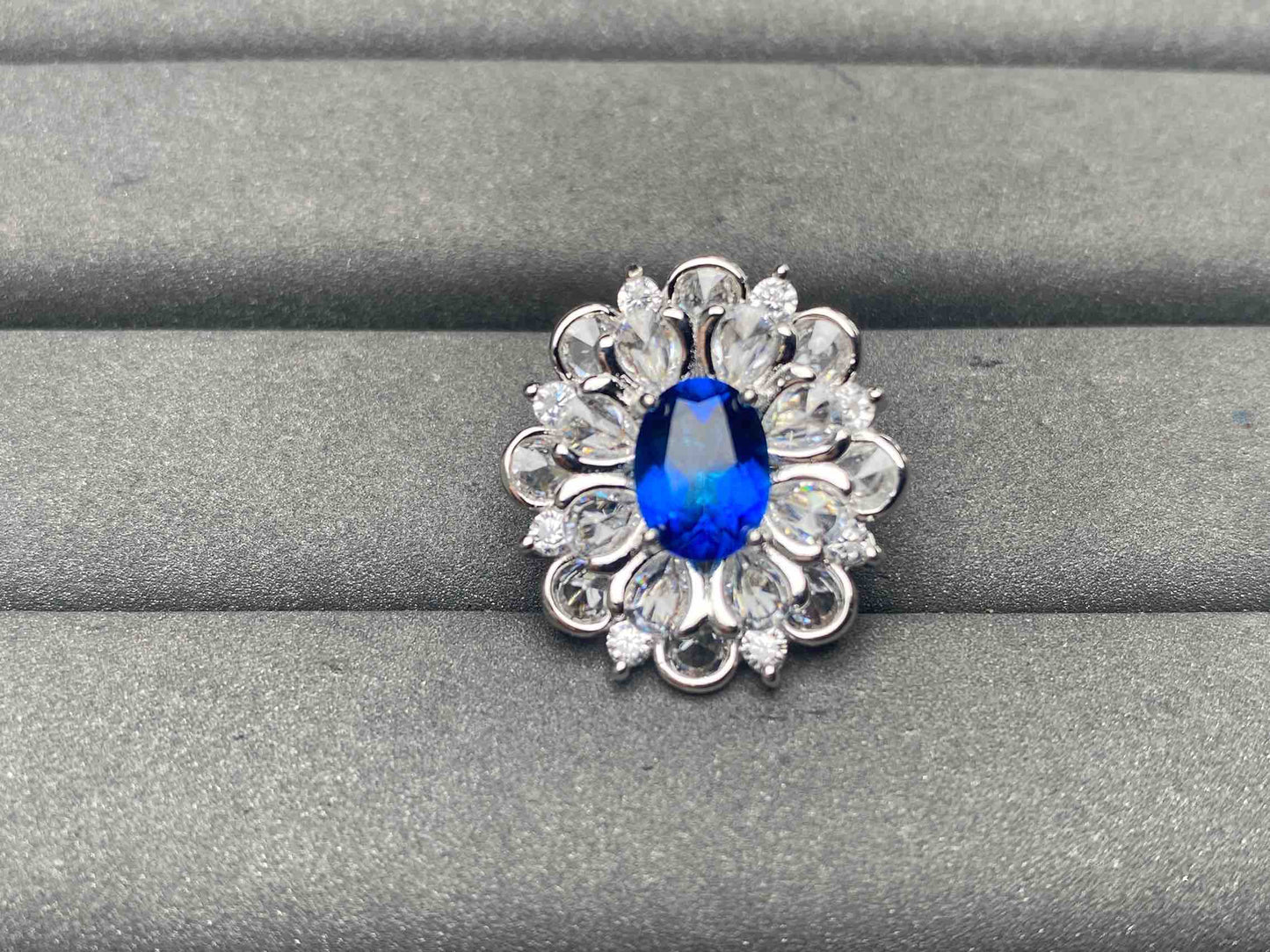 A13442 Topaz Pendant