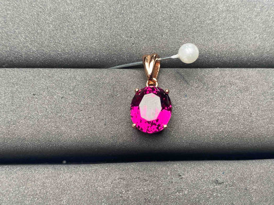 A13443 Garnet Pendant