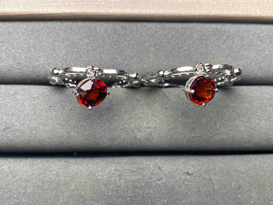 A13464 Garnet Earrings
