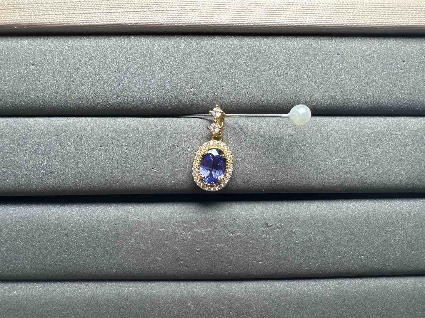 A13505 Tanzanite Pendant