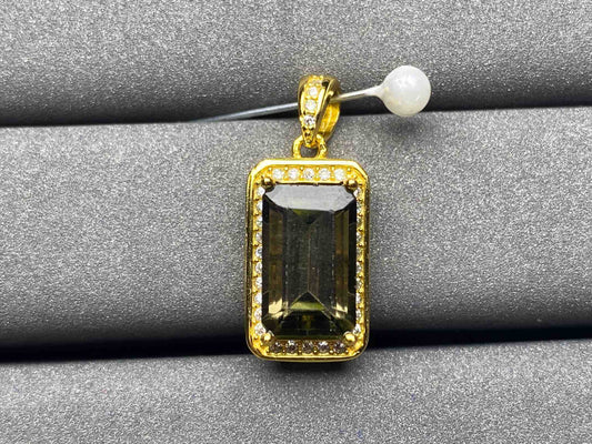 A1356 Tourmaline Pendant