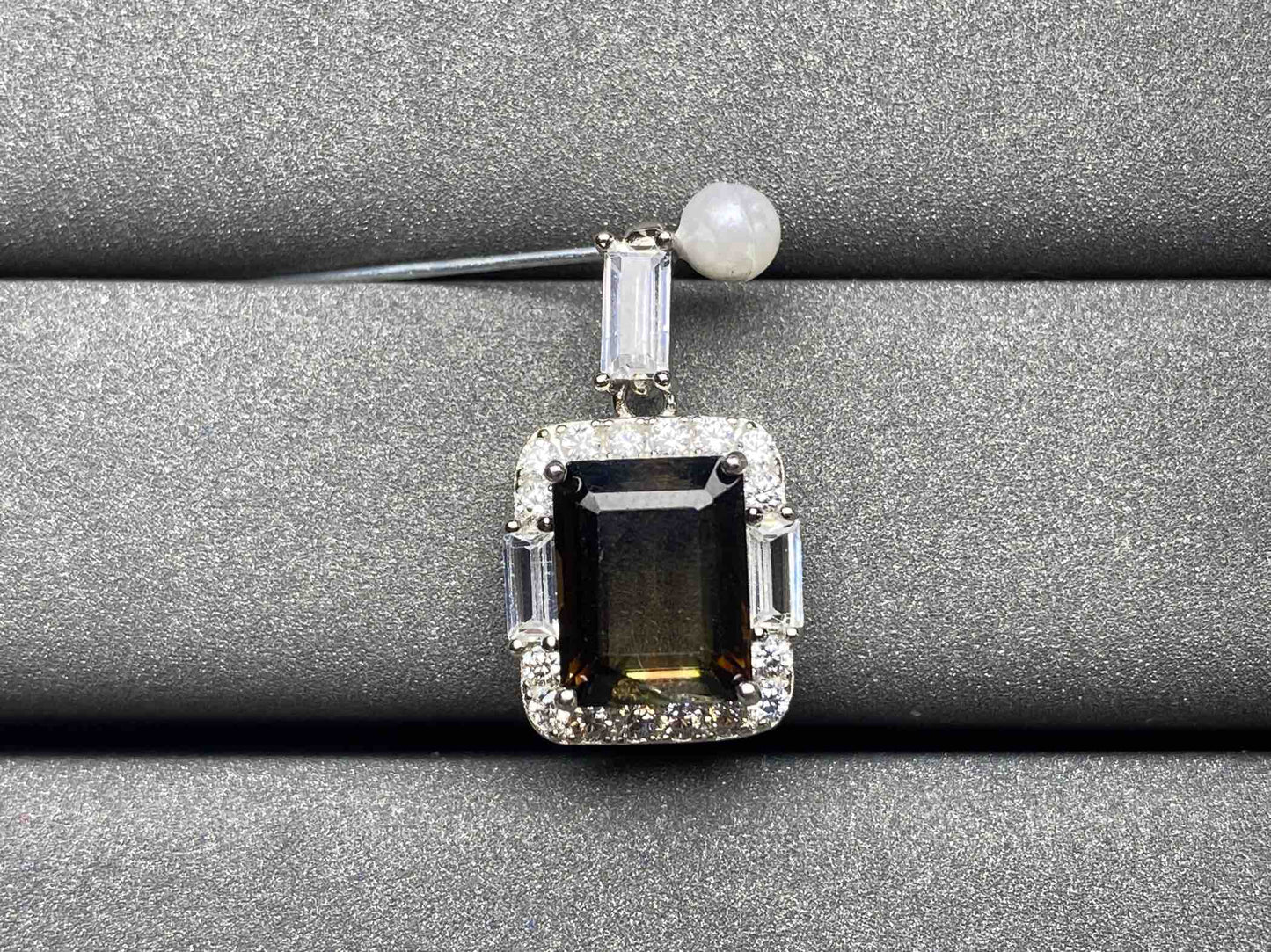 A1392 Tourmaline Pendant
