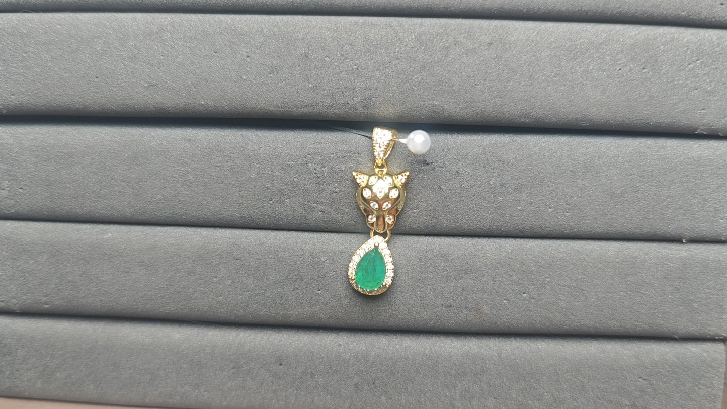A14033 Emerald Pendant
