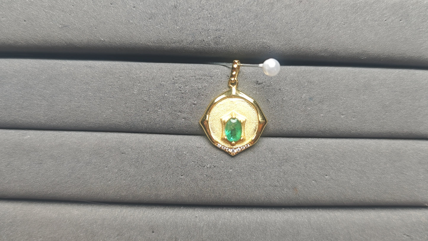 A14037 Emerald Pendant