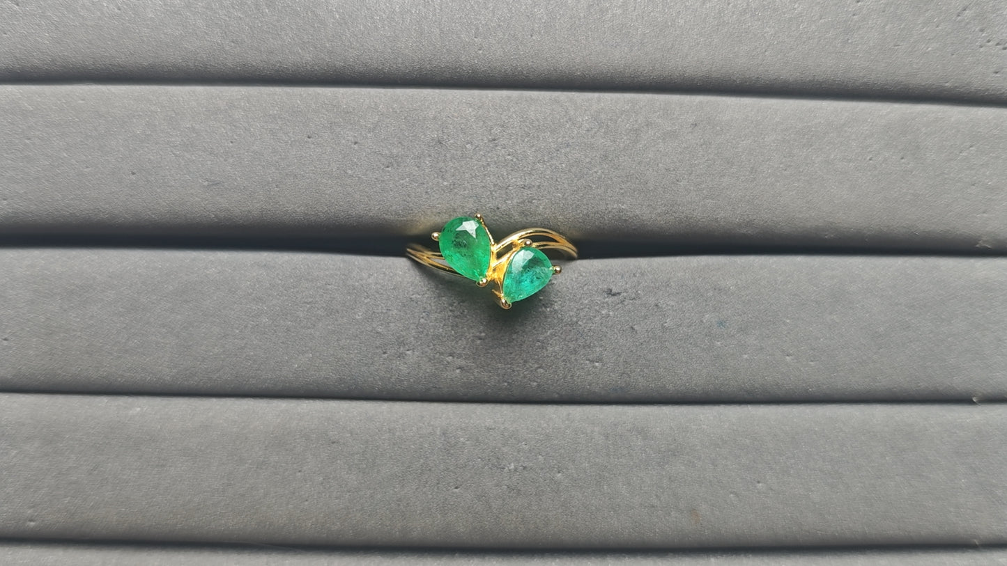 A14049 Emerald Ring