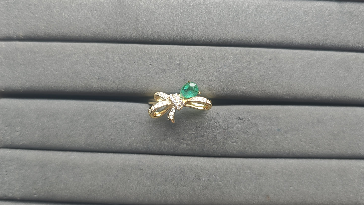 A14053 Emerald Ring