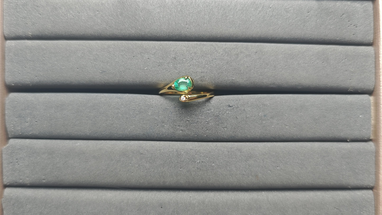 A14068 Emerald Ring