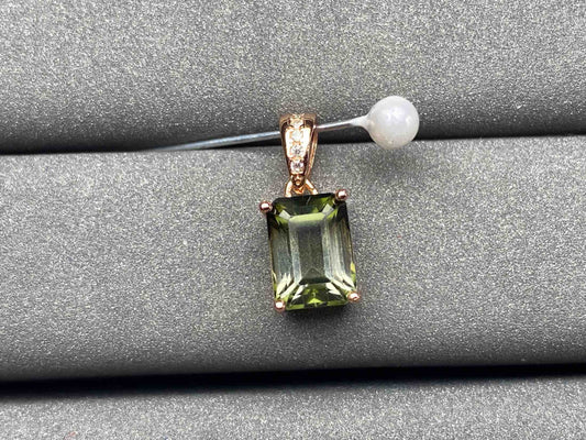 A1407 Tourmaline Pendant