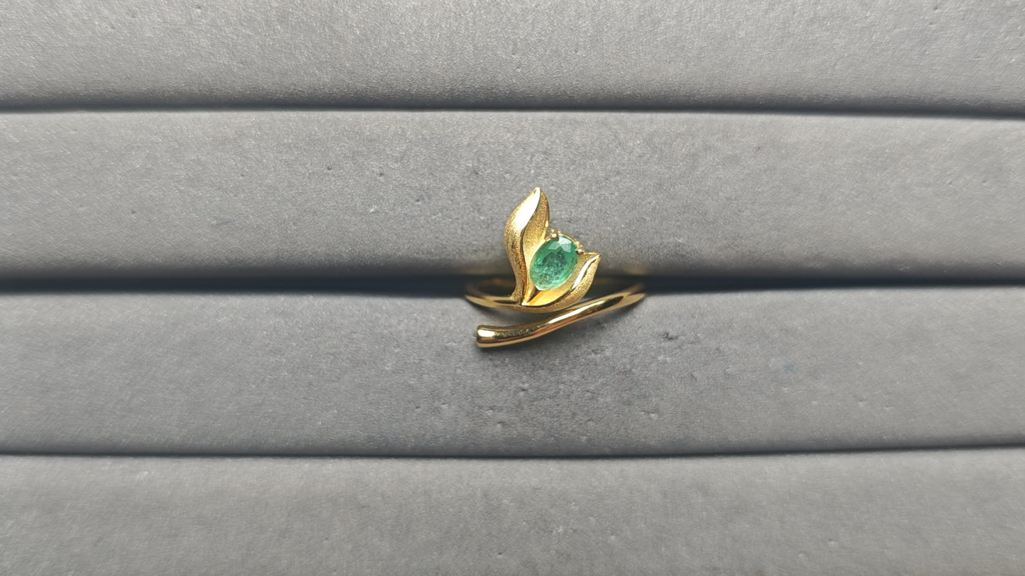 A14070 Emerald Ring