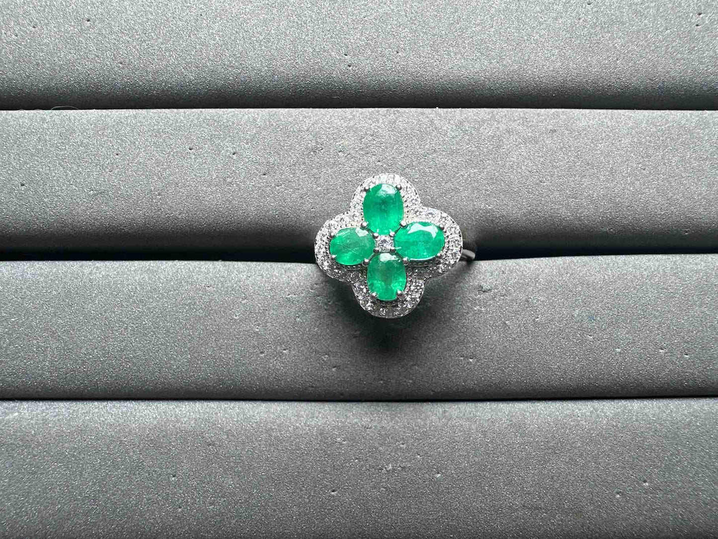 A14179 Emerald Ring