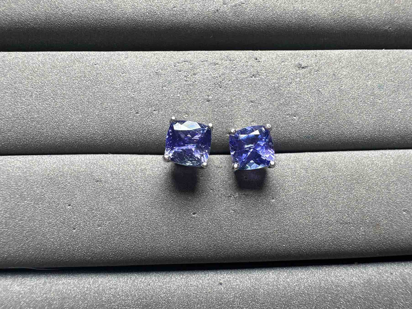 A14185 Tanzanite Earrings