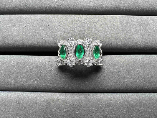 A14334 Emerald Ring
