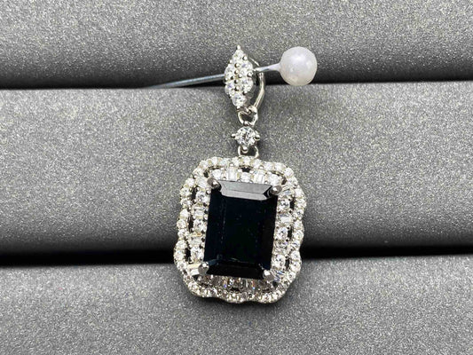 A1435 Tourmaline Pendant