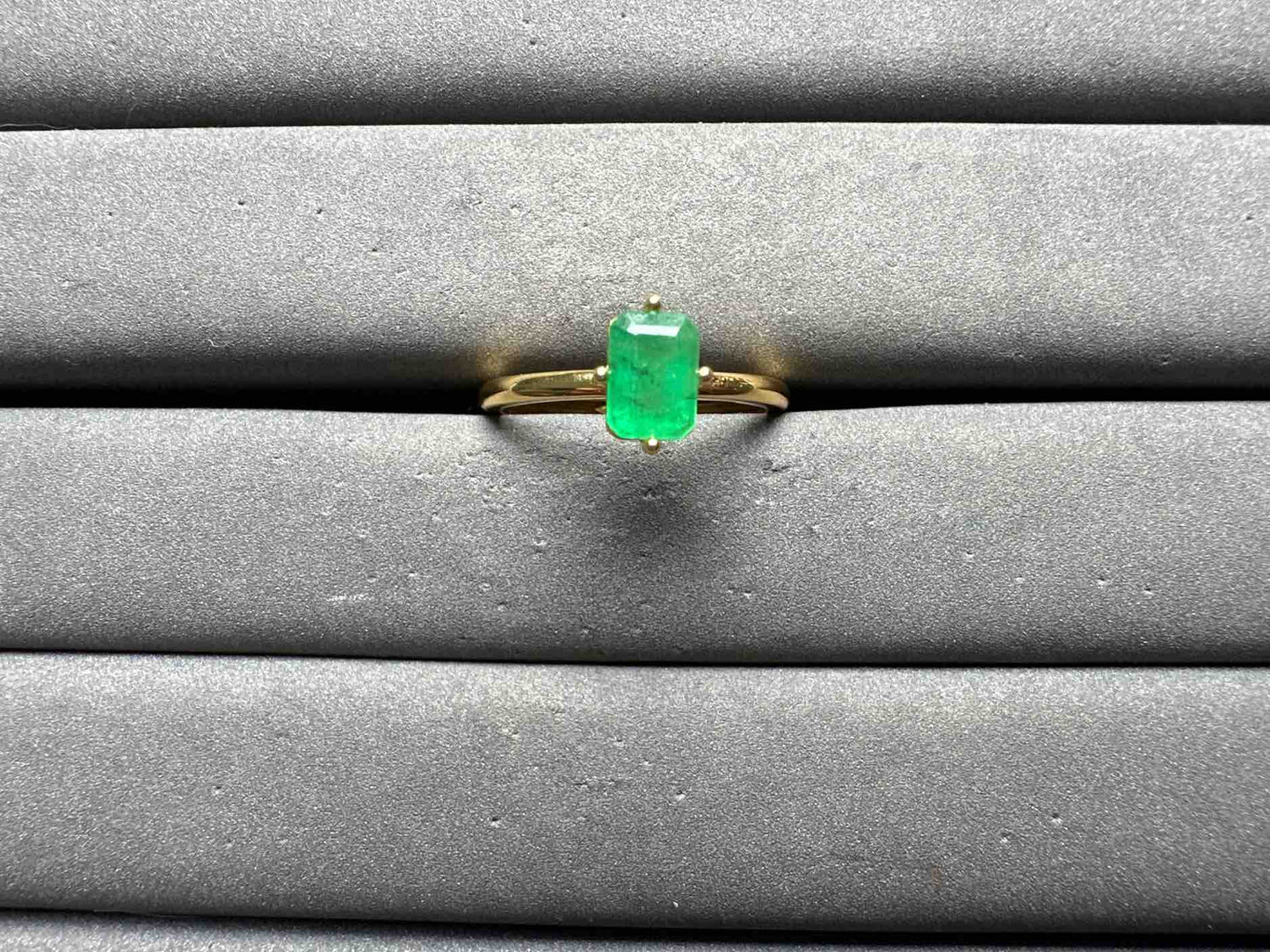 A14362 Emerald Ring