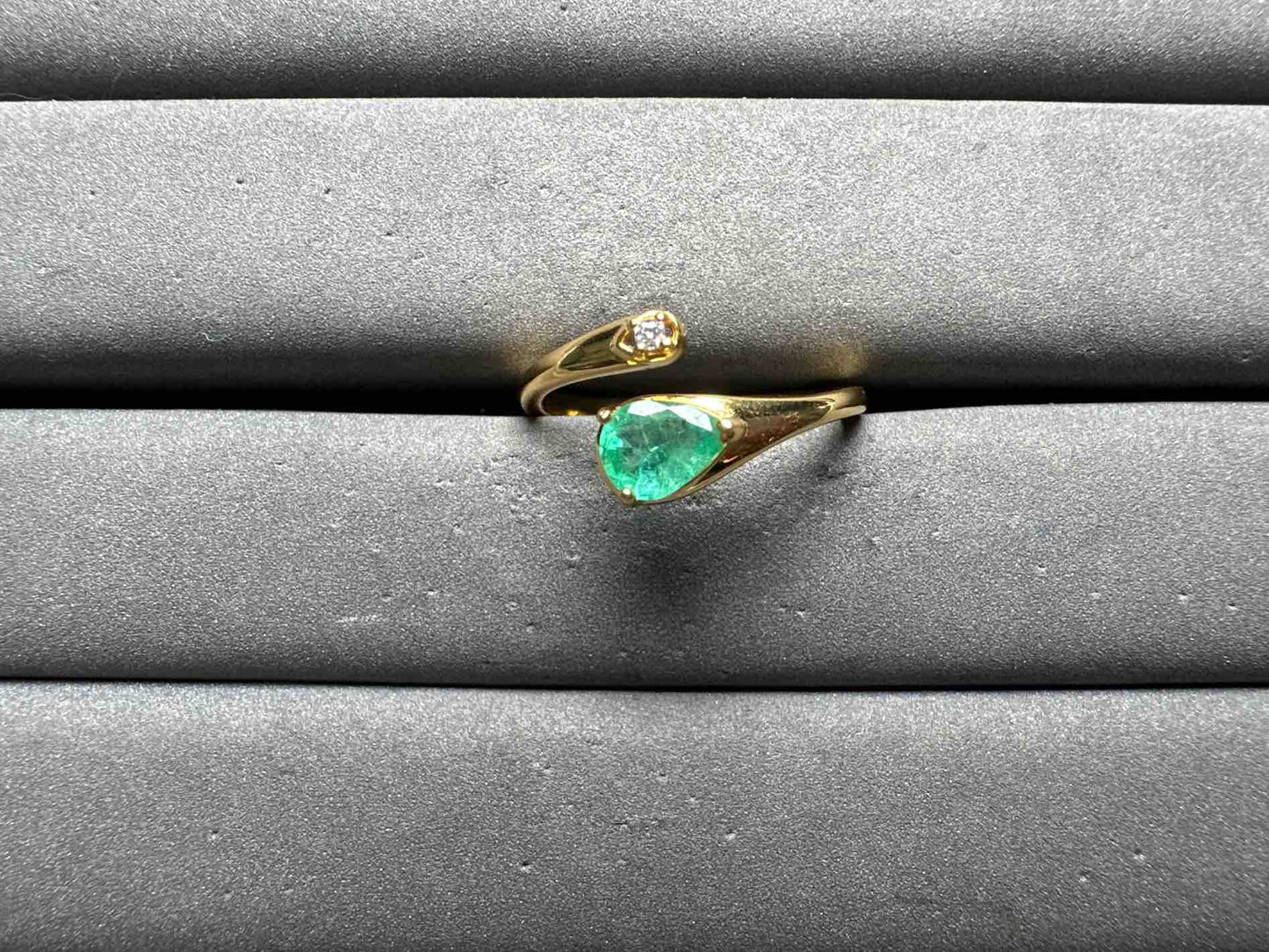 A14383 Emerald Ring