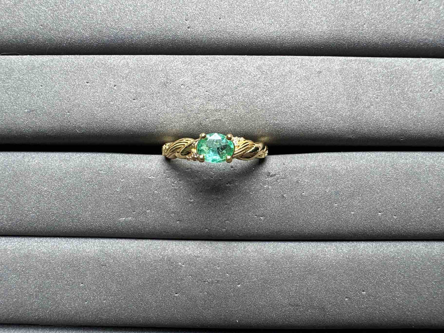 A14385 Emerald Ring