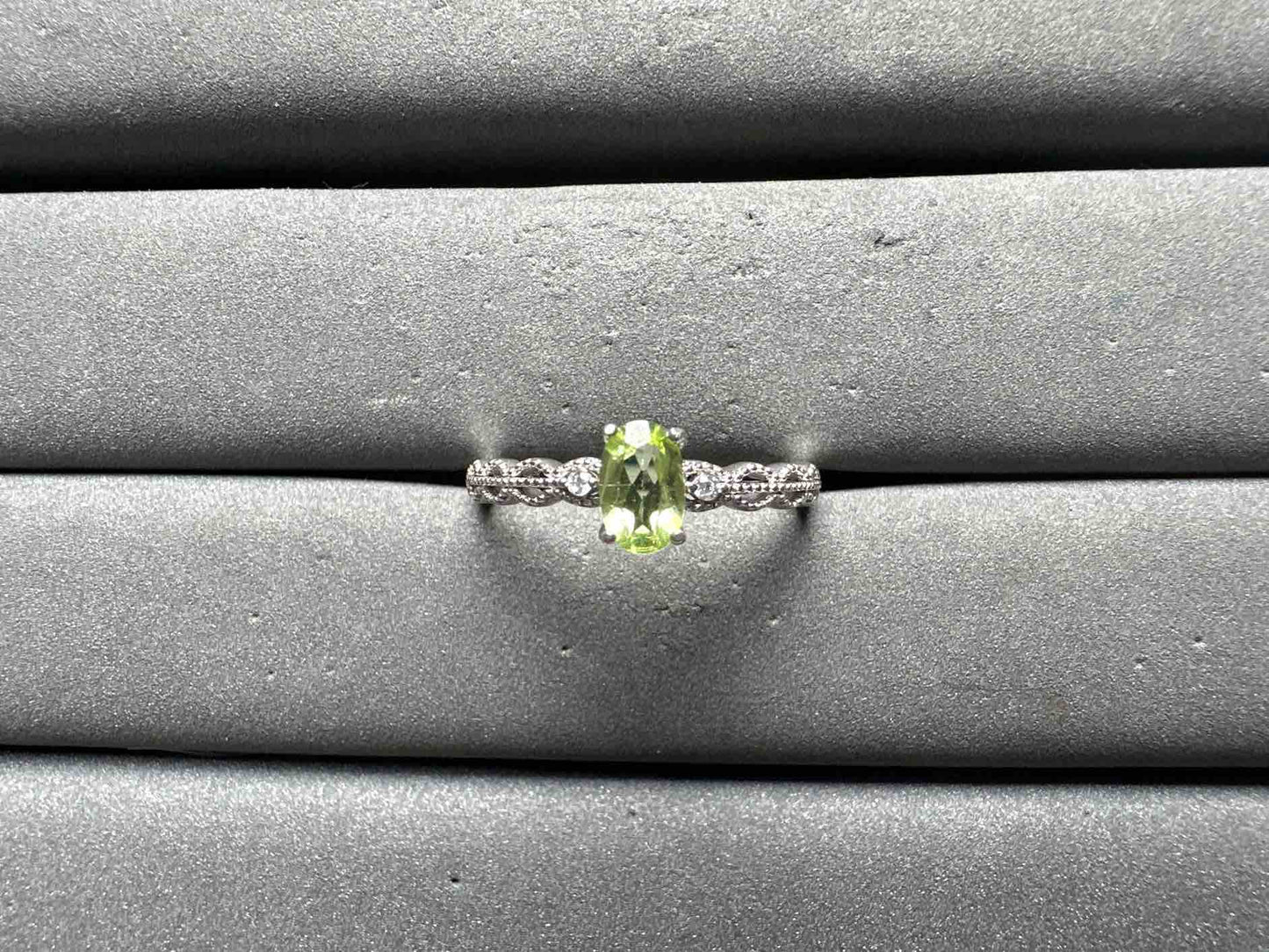 A14524 Peridot Ring