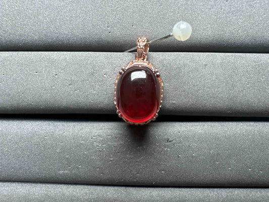 A14532 Garnet Pendant