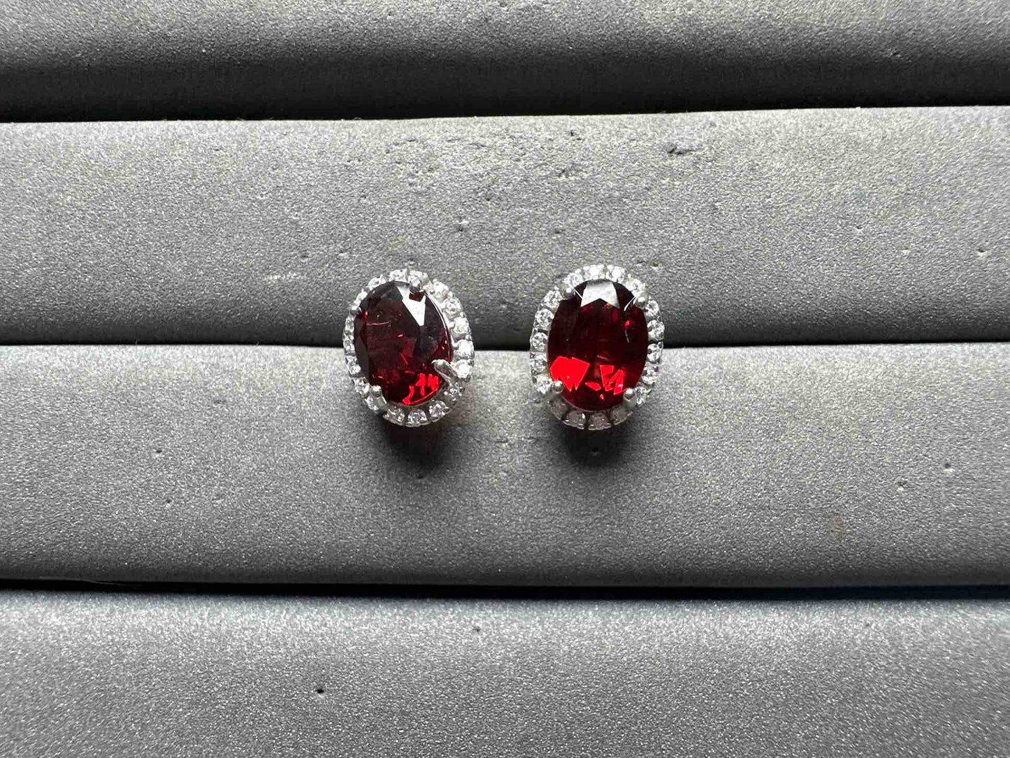 A14539 Garnet Earrings