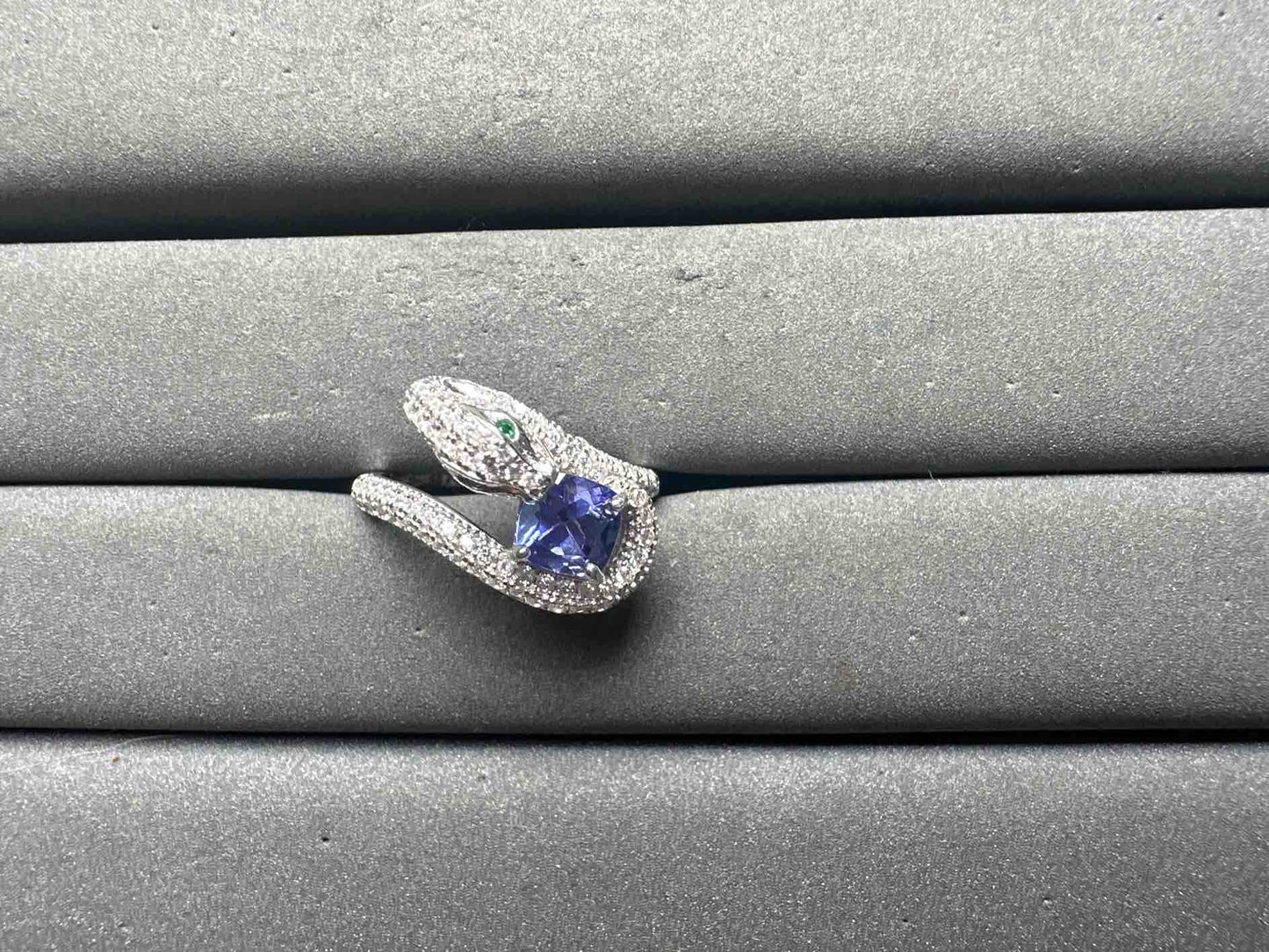 A14740 Tanzanite Ring