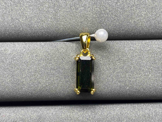 A1476 Tourmaline Pendant