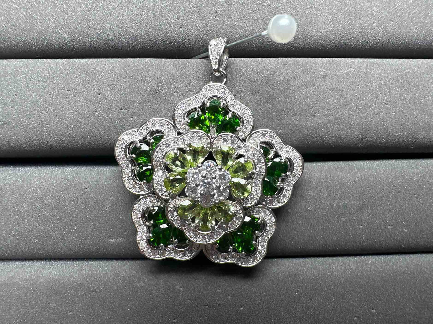 A14793 Diopside Pendant