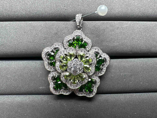 A14793 Diopside Pendant