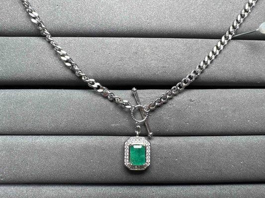 A14841 Emerald Necklace