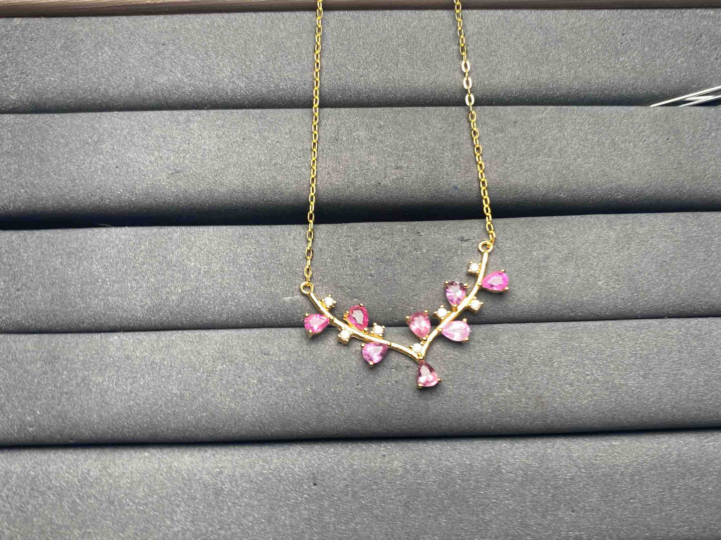 A14851 Pink Sapphire Necklace