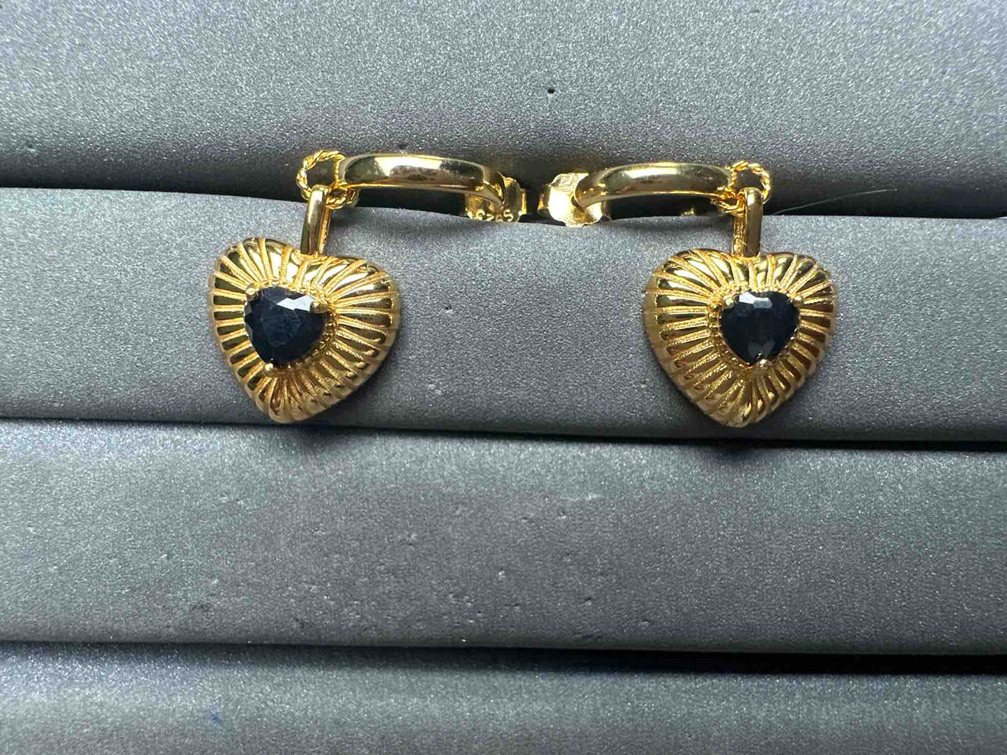 A14899 Black Spinel Earrings