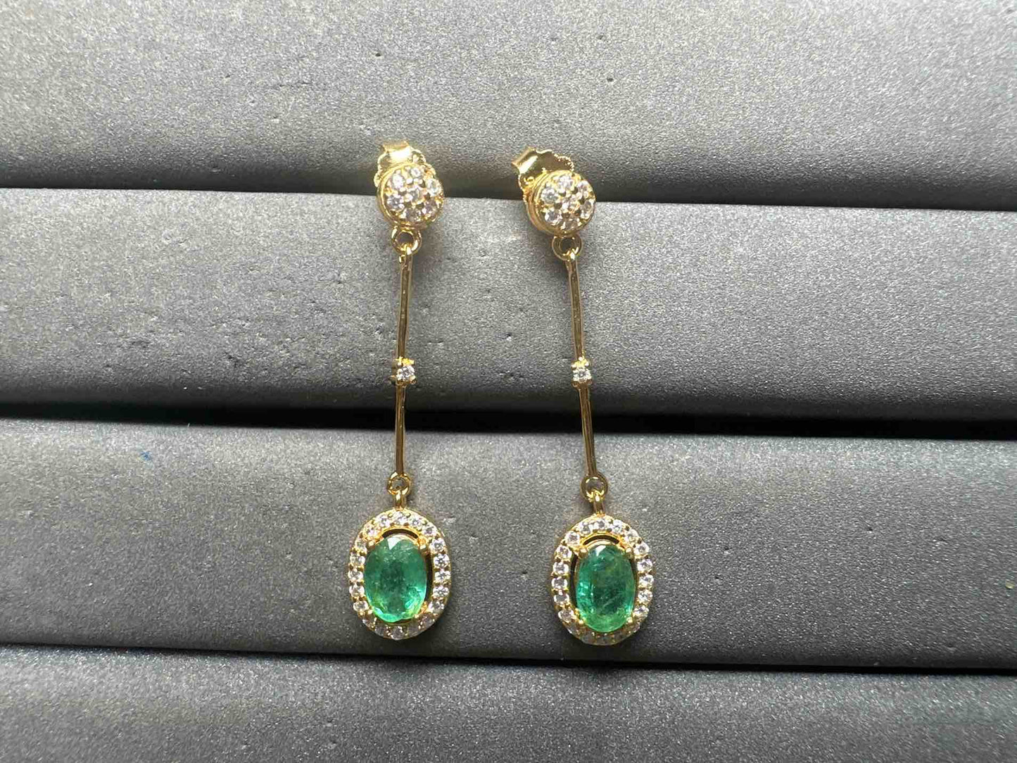 A14947 Emerald Earrings