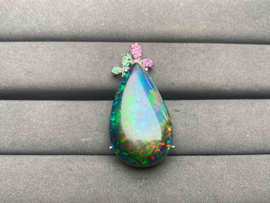 A14976 Opal Pendant