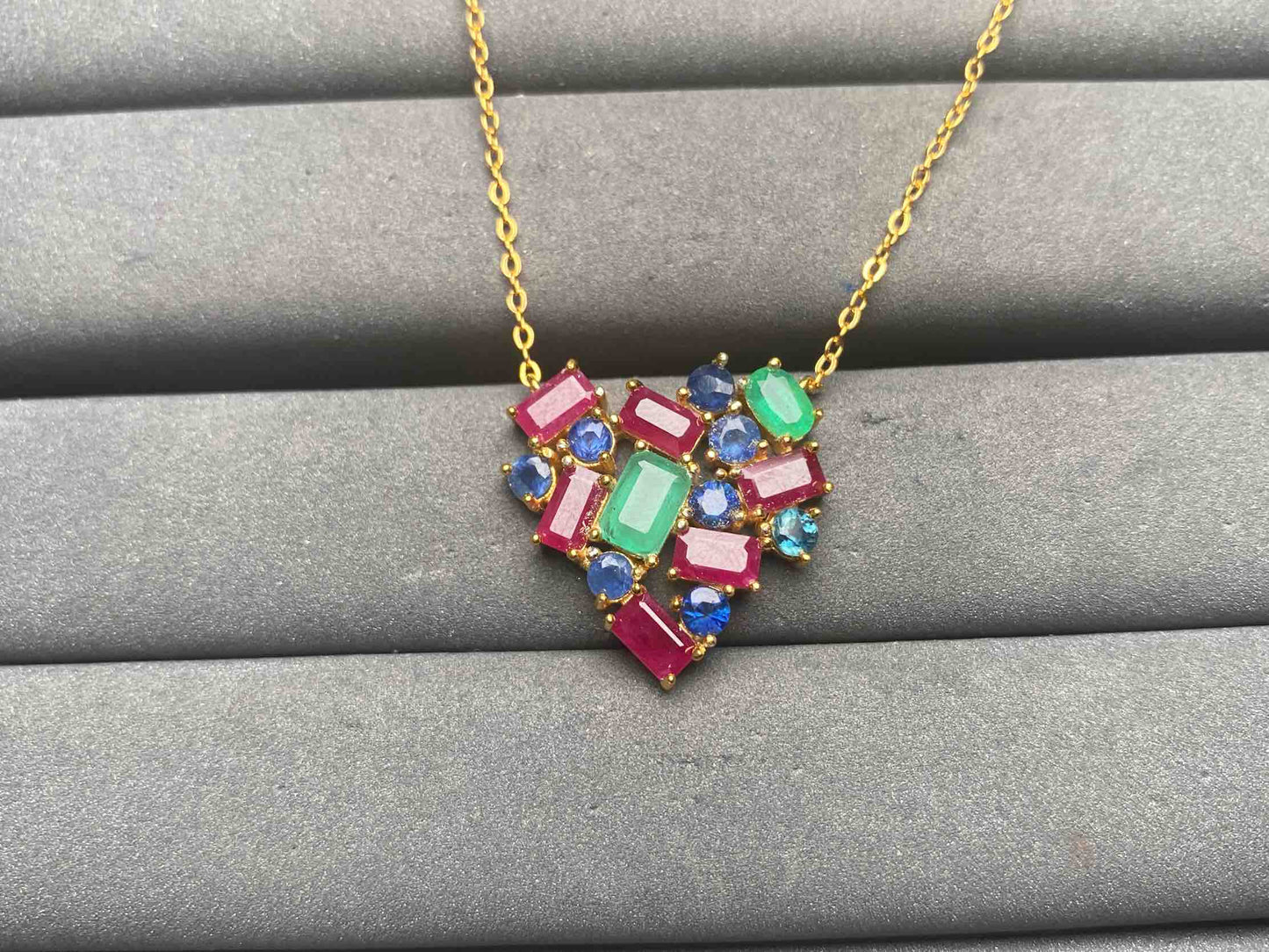 A14979 Emerald Necklace