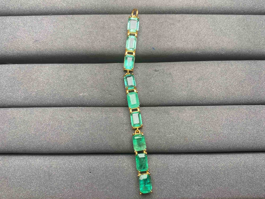 A14986 Emerald Pendant