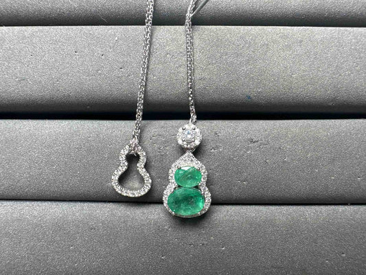 A15001 Emerald Necklace