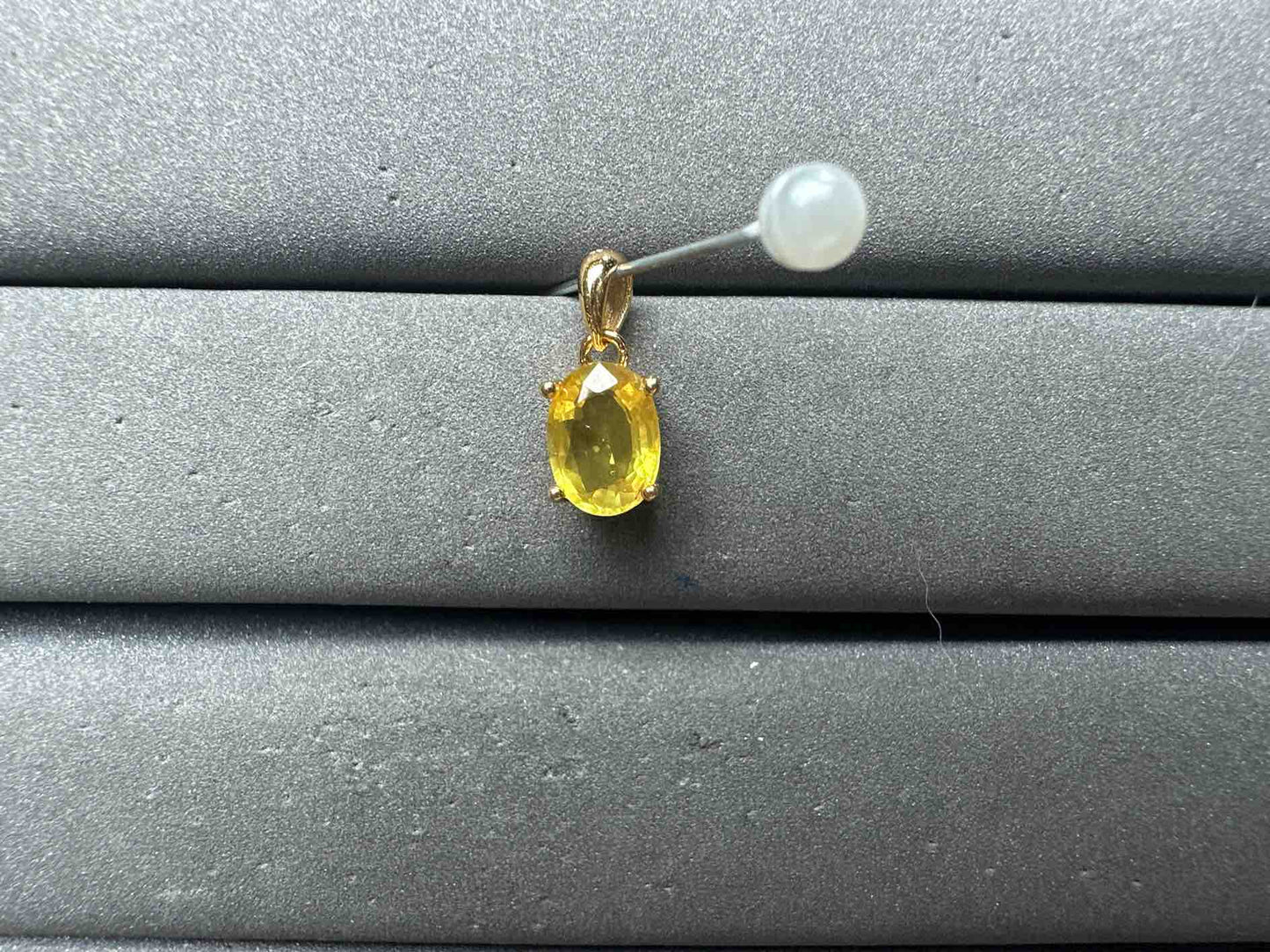 A15027 Yellow Sapphire Pendant