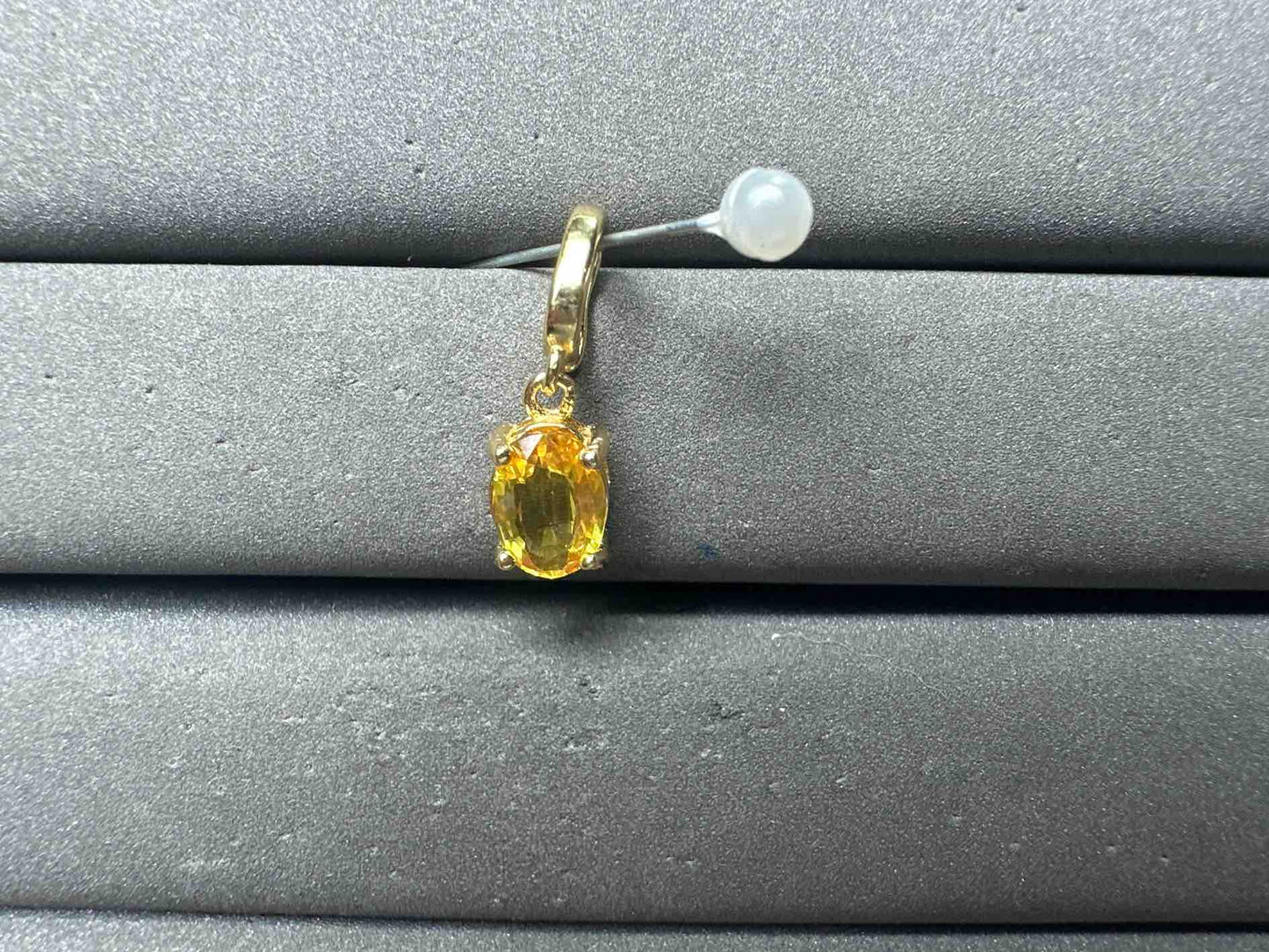 A15033 Yellow Sapphire Pendant
