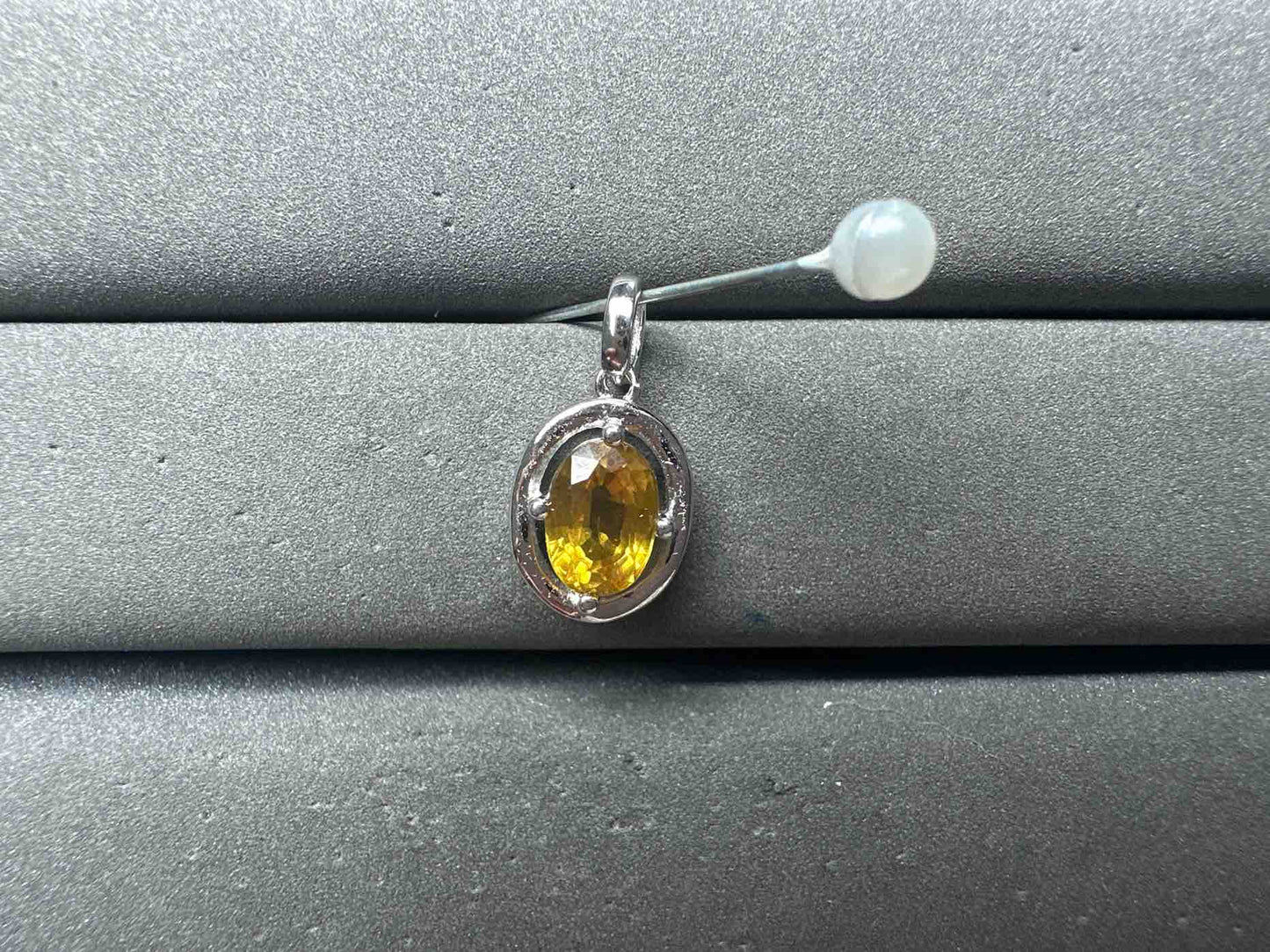 A15034 Yellow Sapphire Pendant