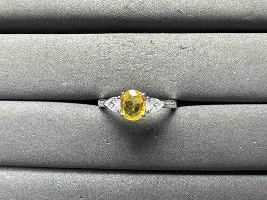 A15039 Yellow Sapphire Ring