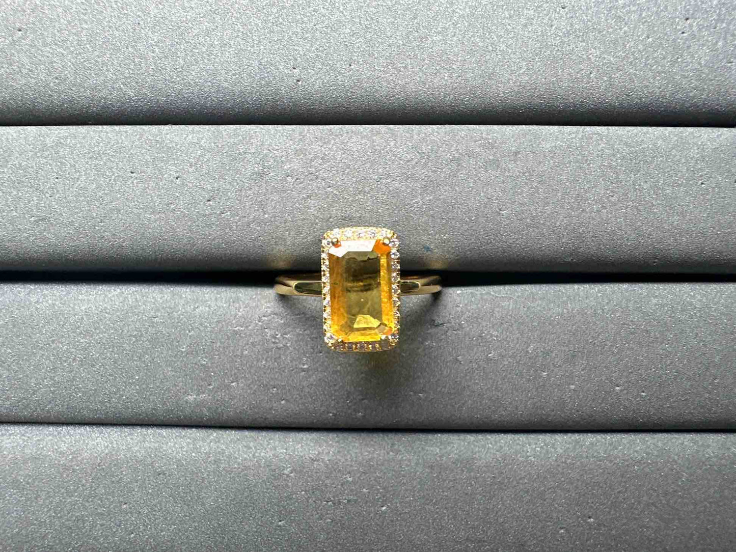 A15047 Yellow Sapphire Ring
